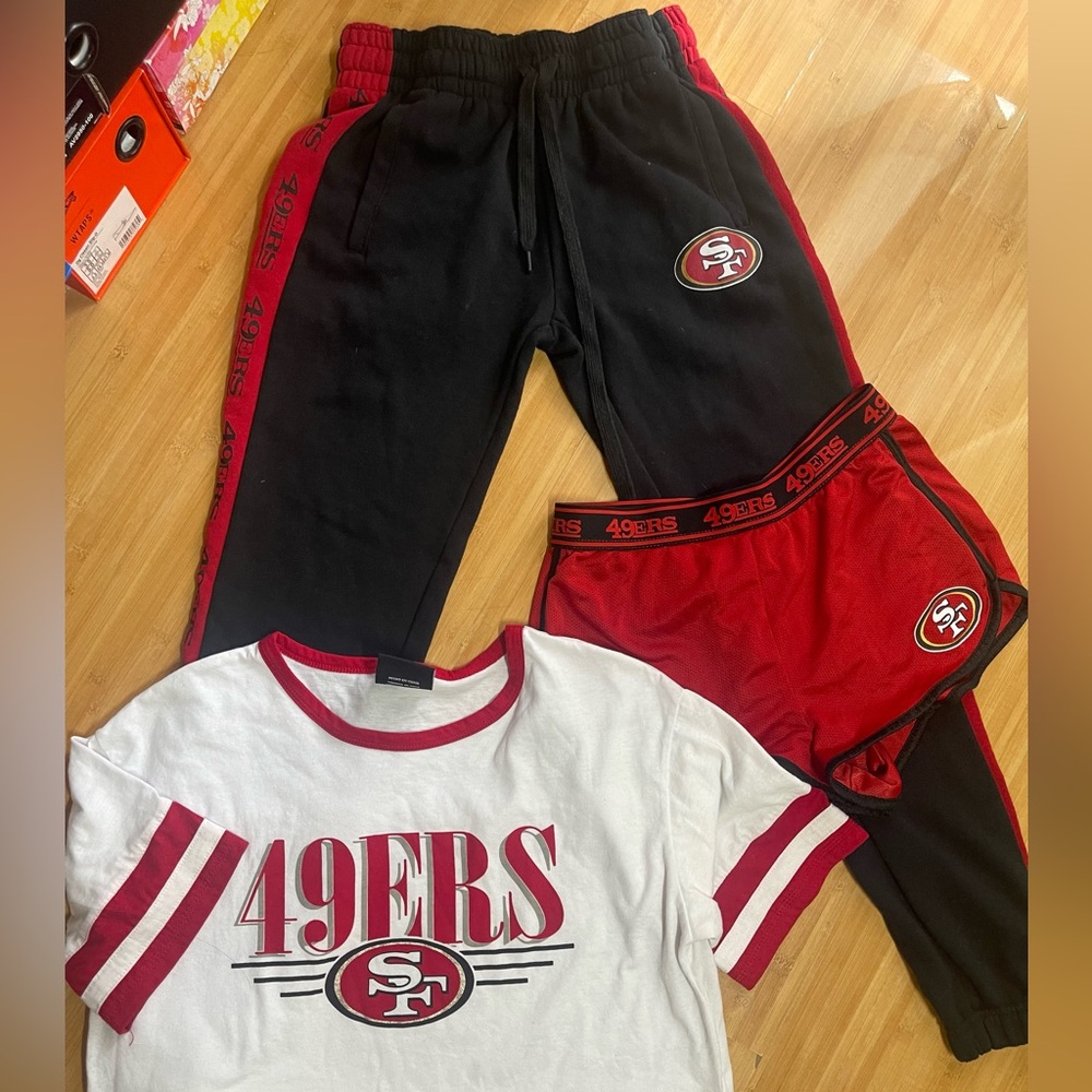 New San Francisco 49ers T-shirt➕ 49ers joggers ➕49er logo mesh shorts set